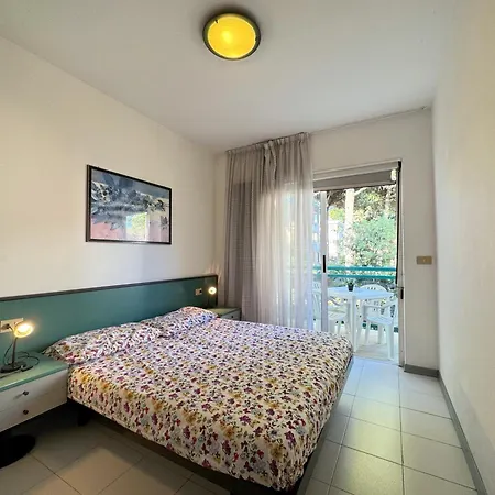 Pinewood * Бібіоне